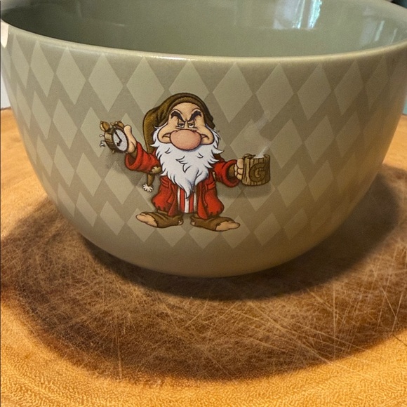 Grumpy 'I Hate Mornings' Green Bowl and Minnie Pink bow - Picture 3 of 11